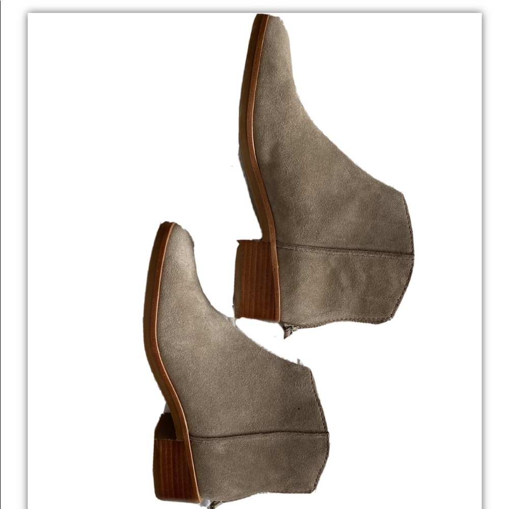 Dolce vita ankle booties
